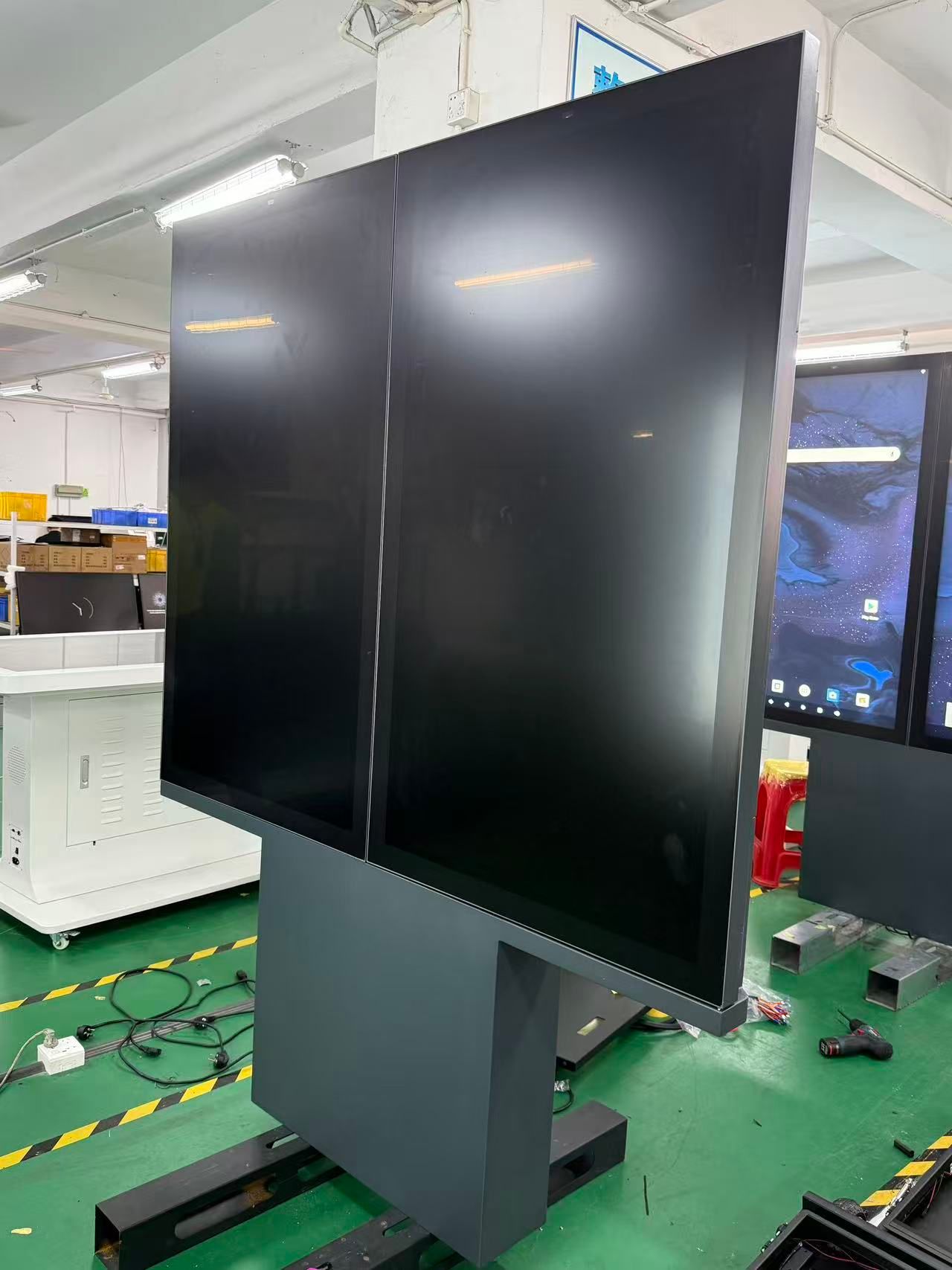 Pantalla Publicitaria doble Exterior 65