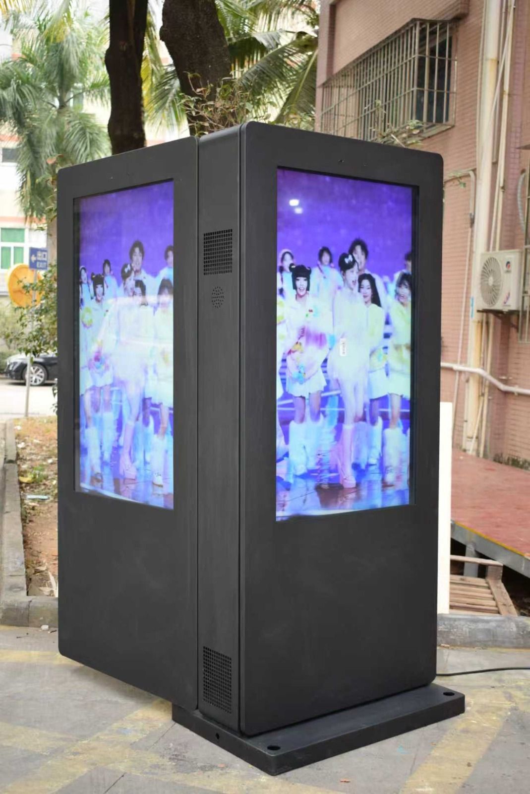 MUPI Digital Doble Pantalla 43" Exterior 4G Android